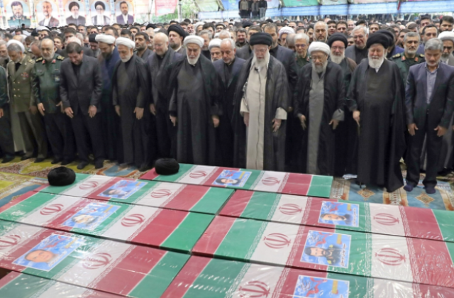 Reisi’nin ölümü sonrası Hamaney’in yerine kimin geçeceği merak konusu oldu! Tek bir aday var