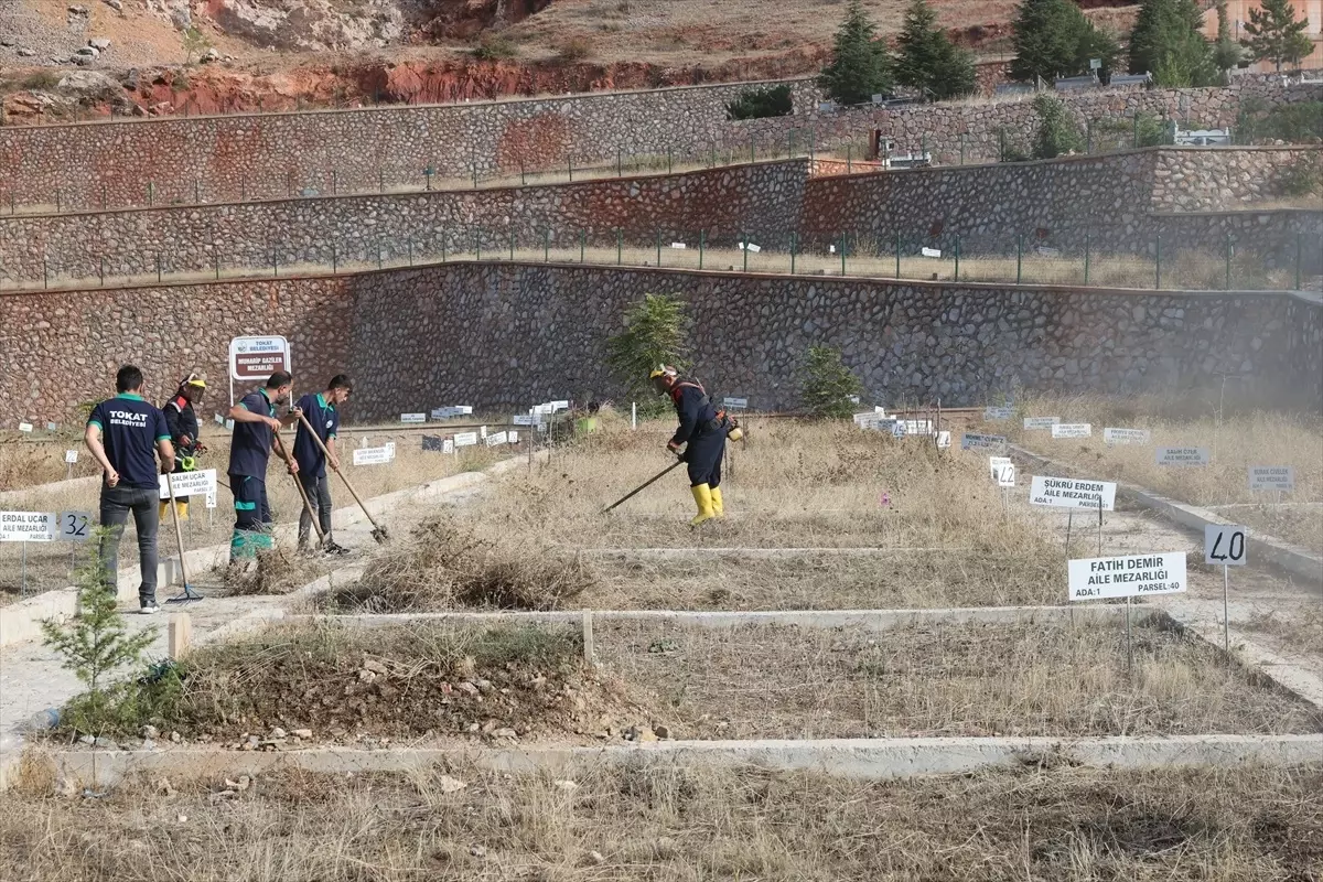 Tokat’ta Mezarlık Temizliği