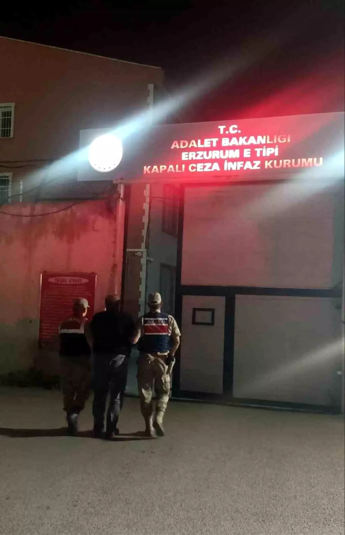 Erzurum’da Terör Propagandası Yapan 2 Kişi Yakalandı