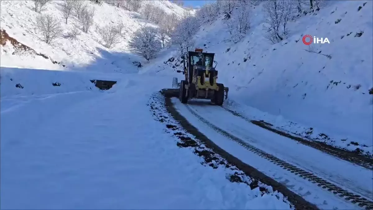 Diyarbakır’da Kar Nedeniyle Kapanan 98 Köy Yolu Ulaşıma Açıldı